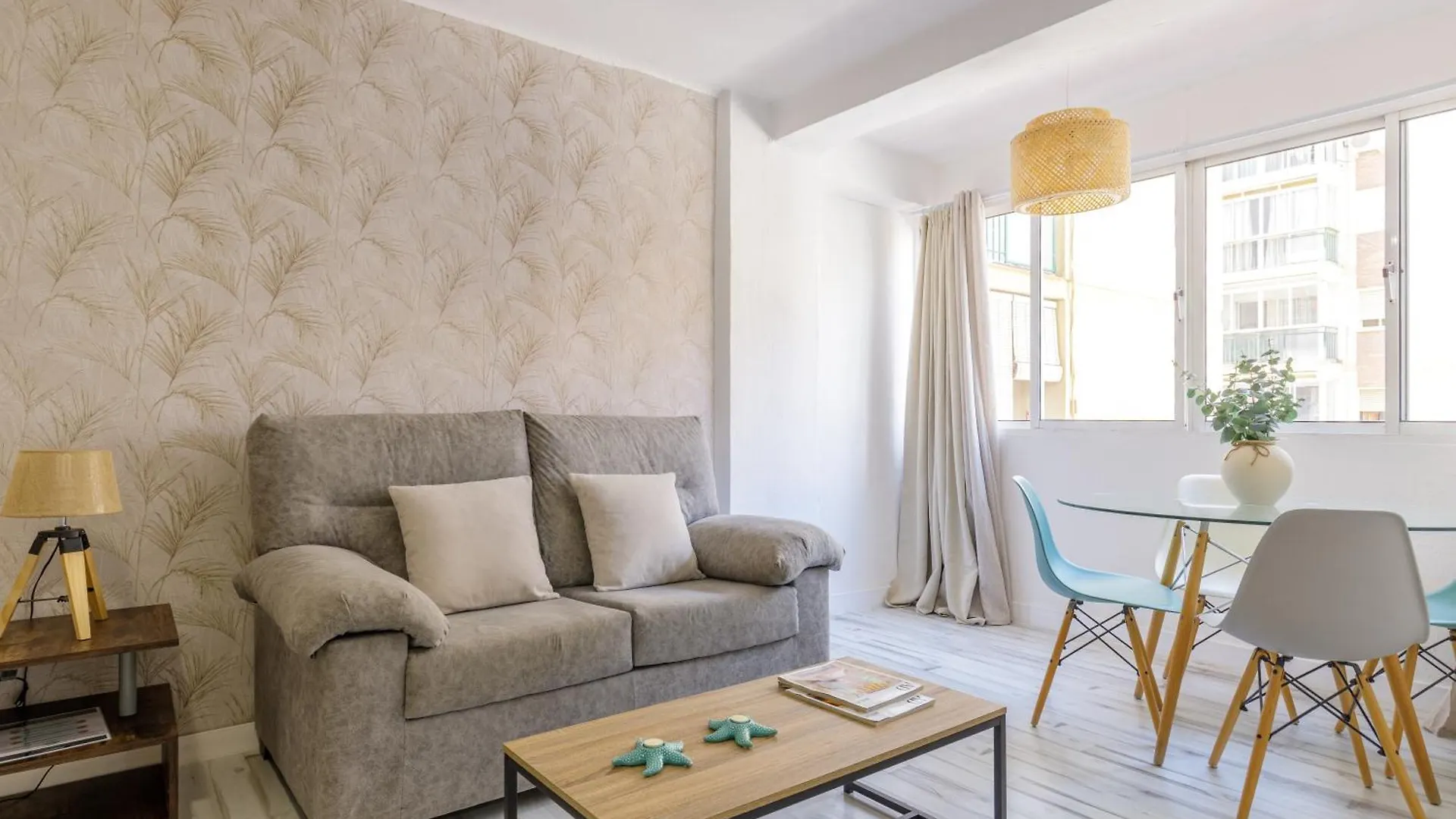 Living4Malaga Enjoy Apartment  Malaga