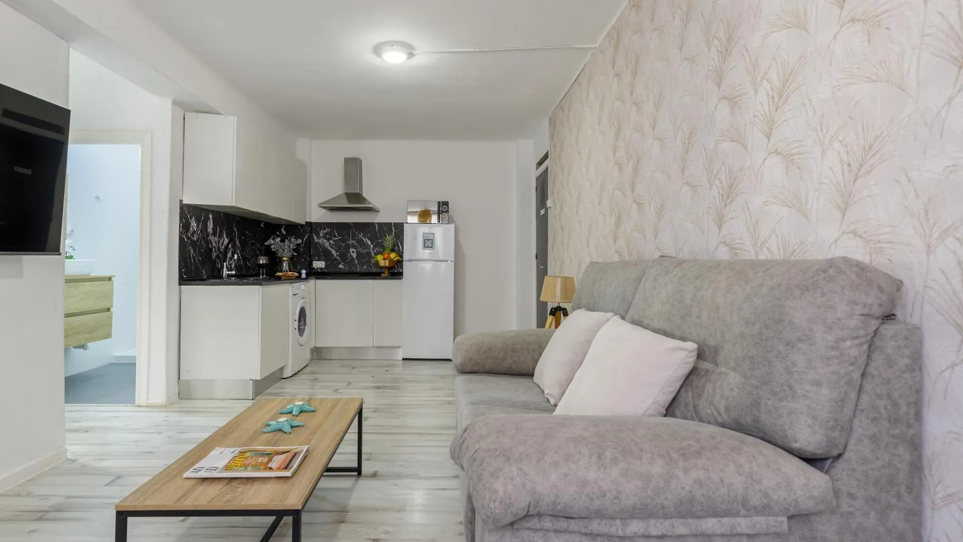 Living4Malaga Enjoy Apartment