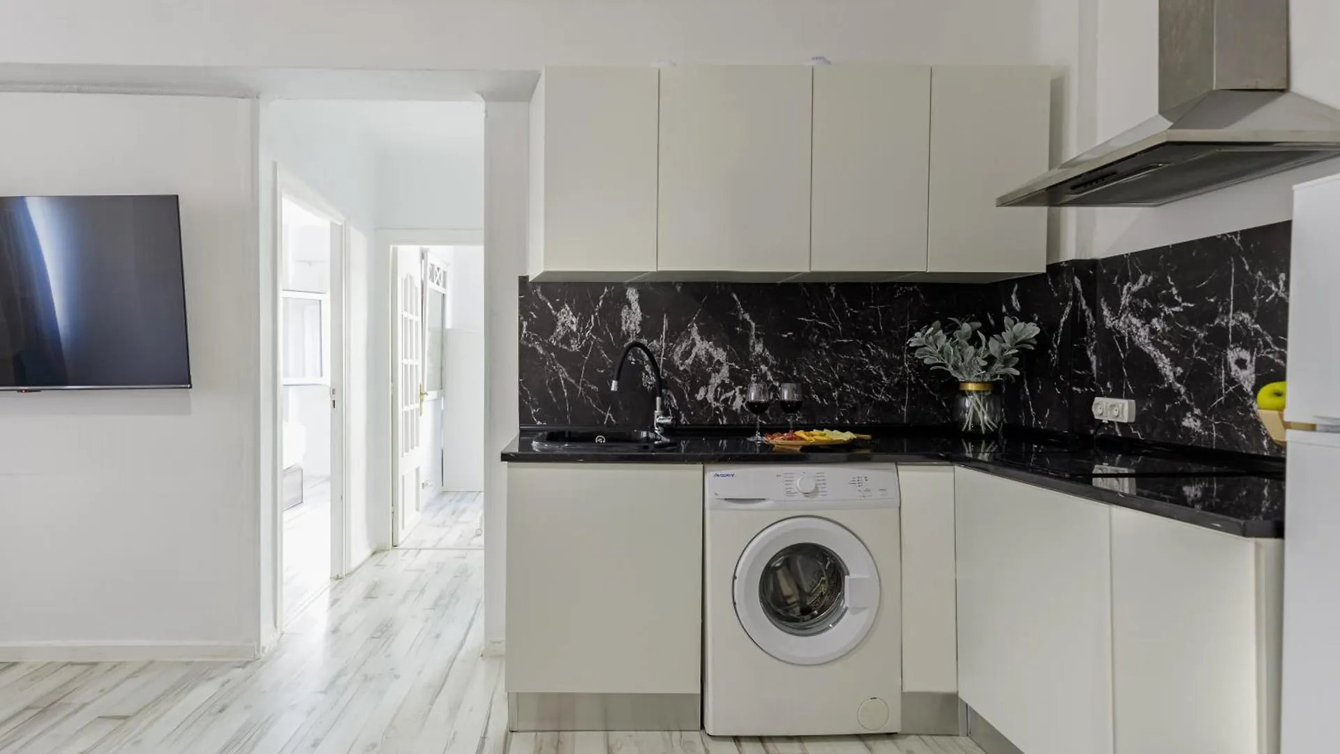 Living4Malaga Enjoy Apartment